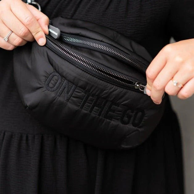 Bag BANANA BAG Puffered, BLACK