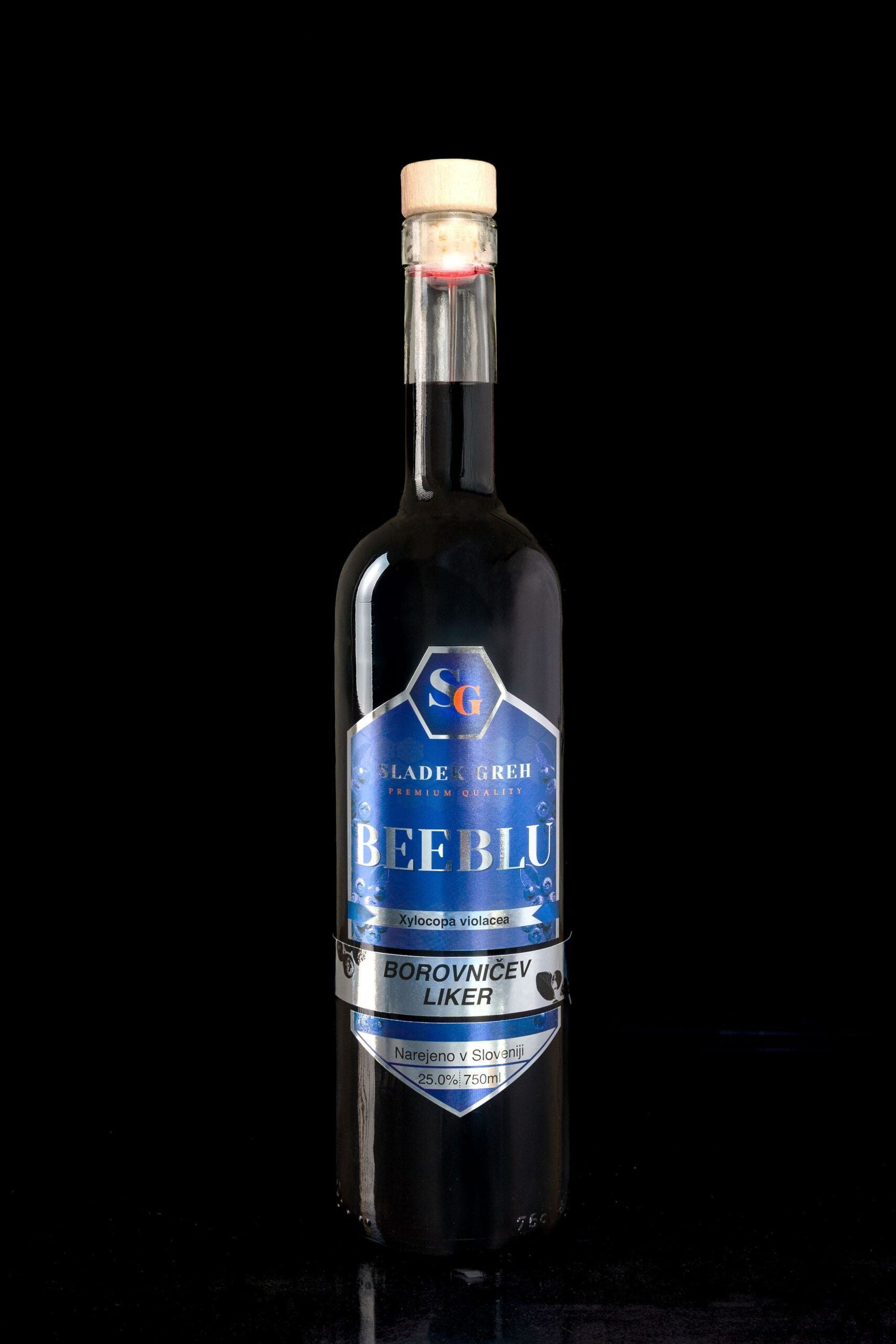 Beeblu "borovničev liker" 750ml