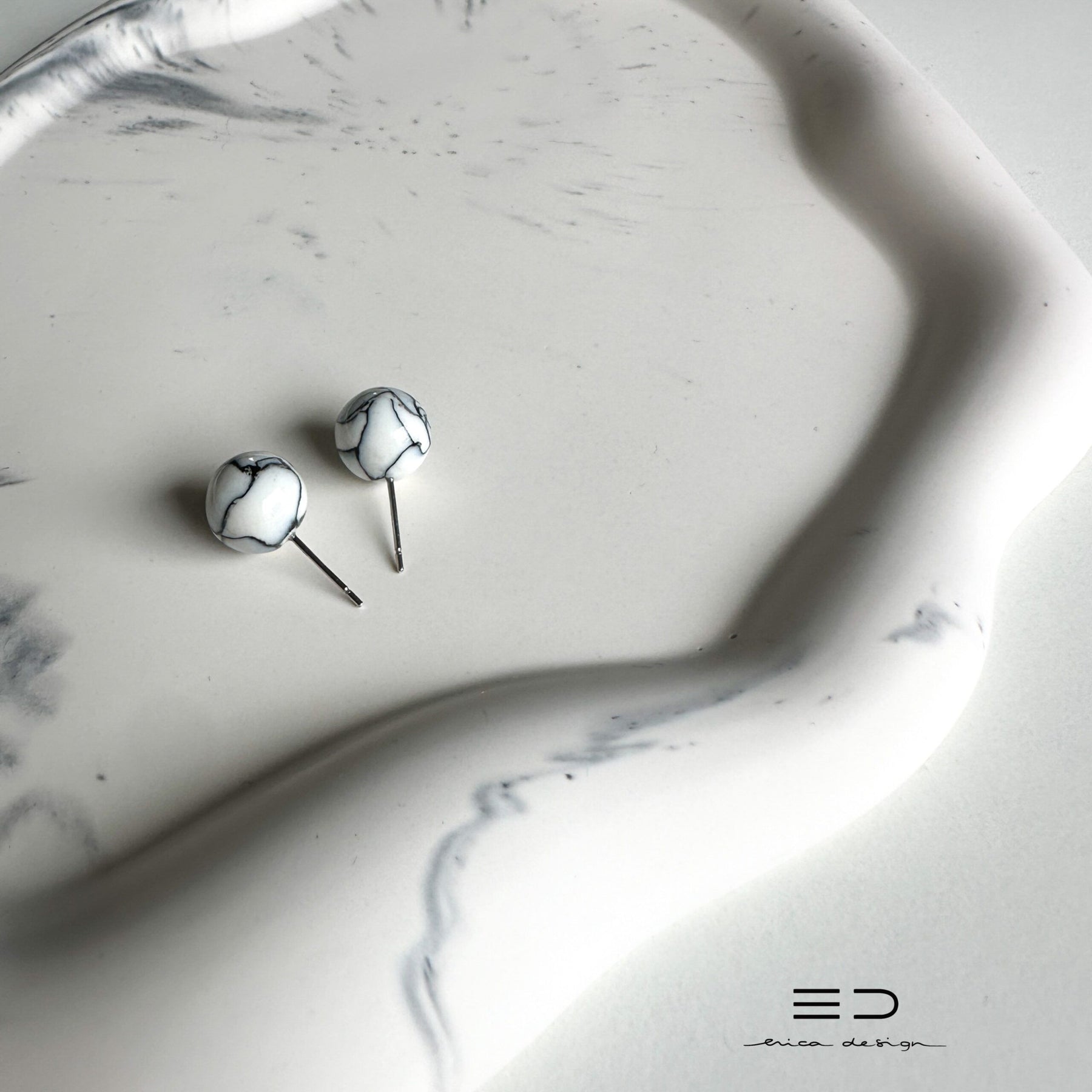 bulb uhani | marble črna