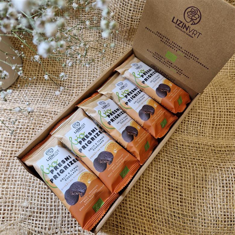 SALE (package 25) Organic Fresh snack covered in dark chocolate-orange 30 g