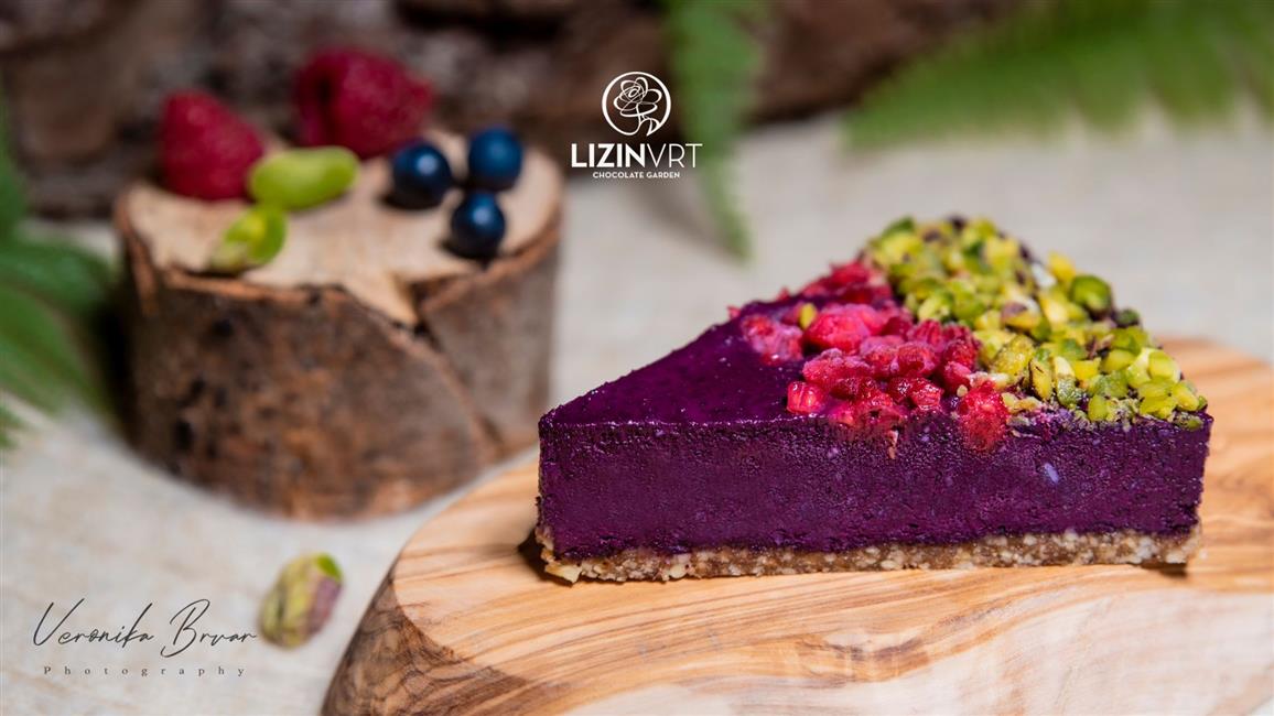 Fresh cake with ECO certificate - MONO - blueberry (small/8 pieces/diameter-18)