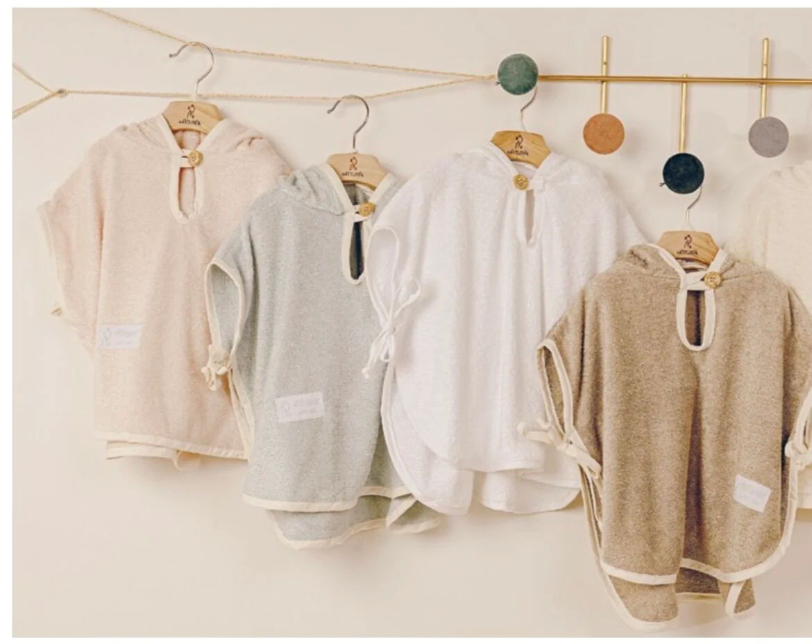 Picci children's poncho