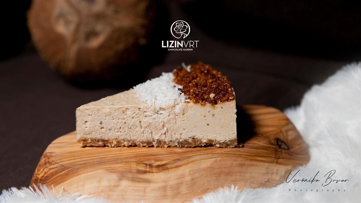 Fresh cake with ECO certificate - MONO - coconut (small/8 pieces/diameter-18)