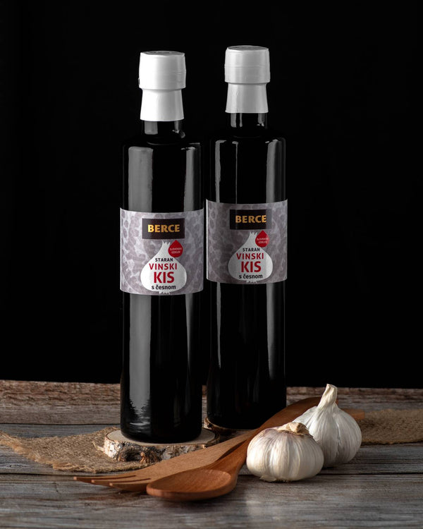Staran vinski kis s česnom 0,5l