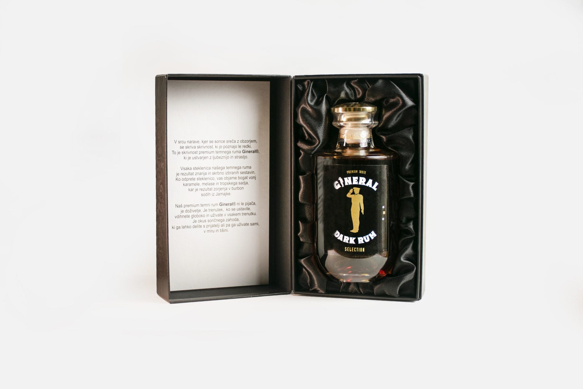 Premium dark rum Gineral® 0.5L in gift packaging