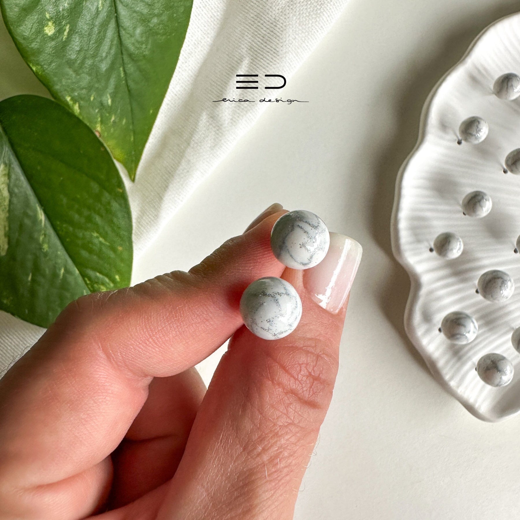 bulb uhani | marble srebrne bleščice