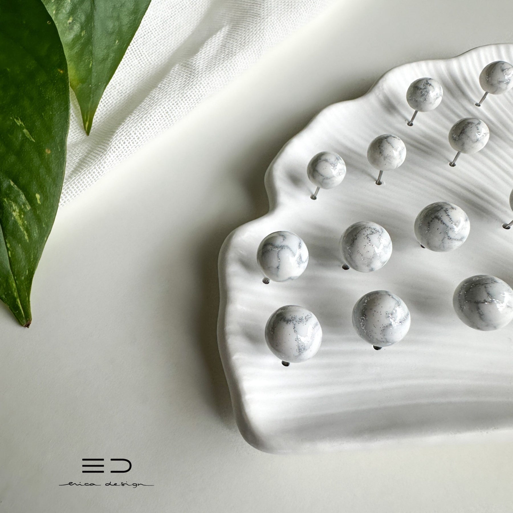 bulb uhani | marble srebrne bleščice