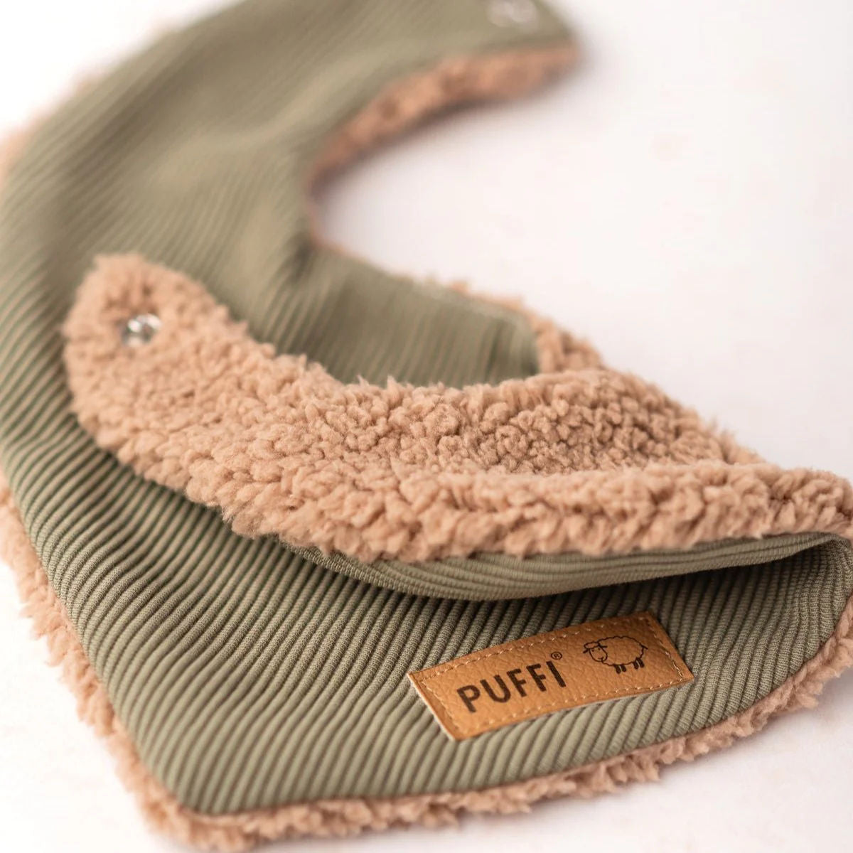 Shaggy bib - Rutica OLIVE GREEN