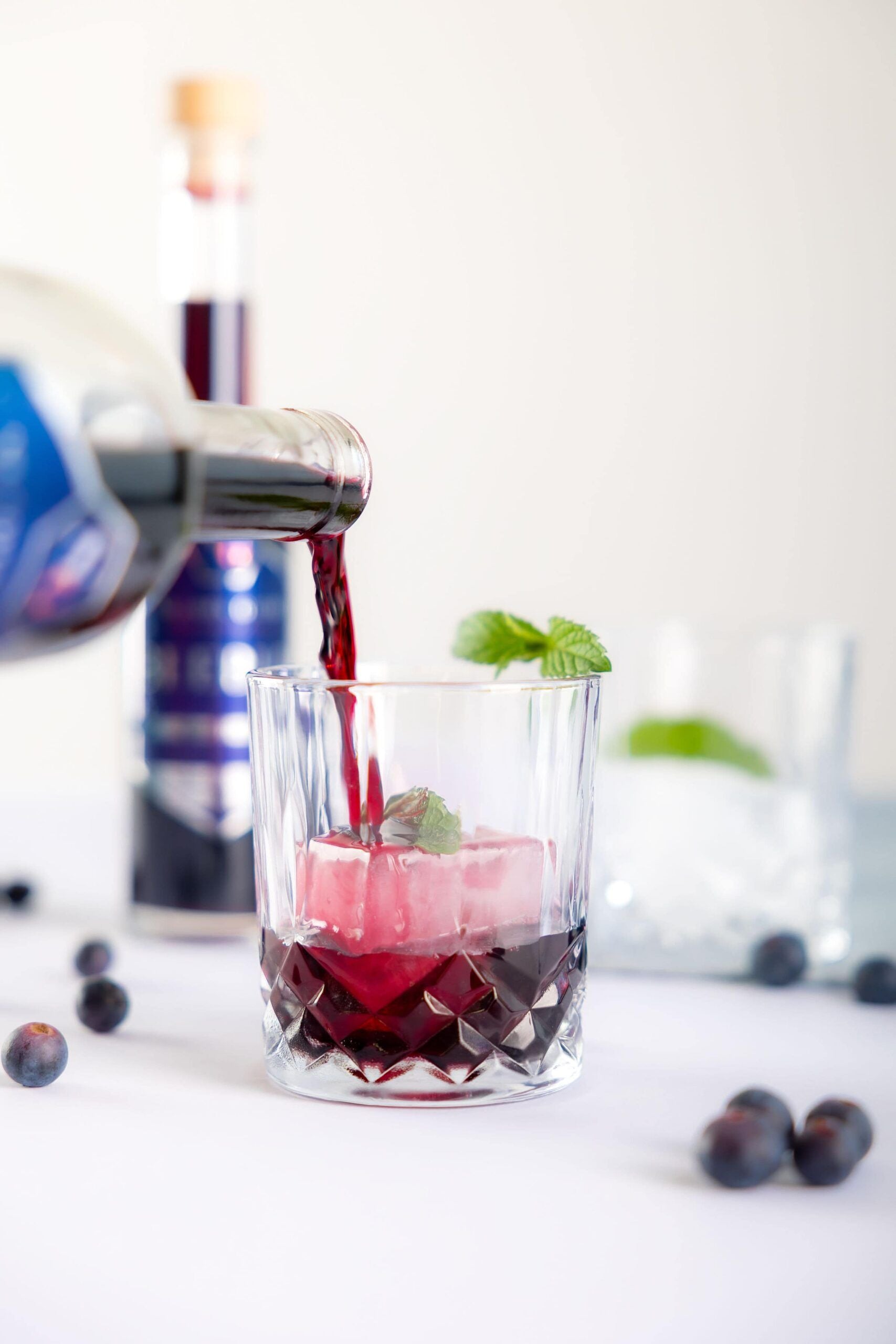Beeblu "borovničev liker" 750ml