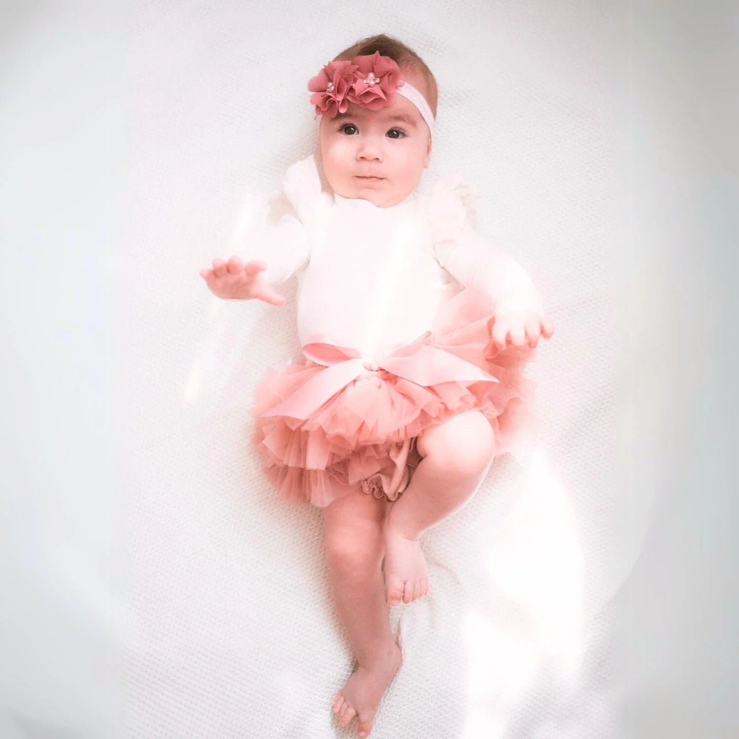 Baby tutu skirt + ribbon