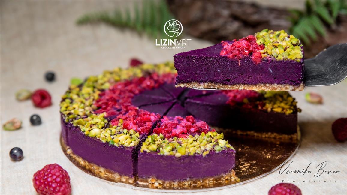 Fresh cake with ECO certificate - MONO - blueberry (small/8 pieces/diameter-18)