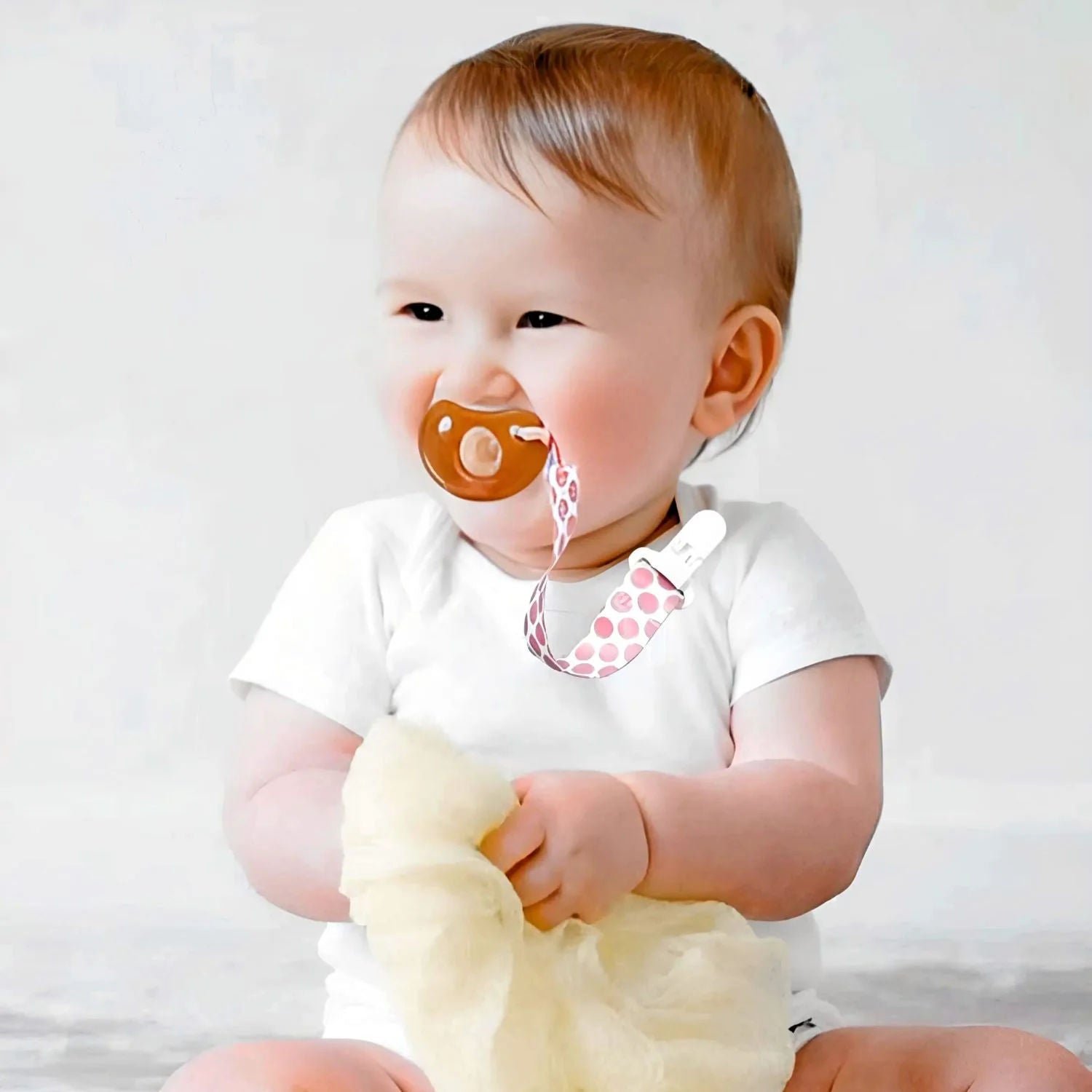 Pacifier clip