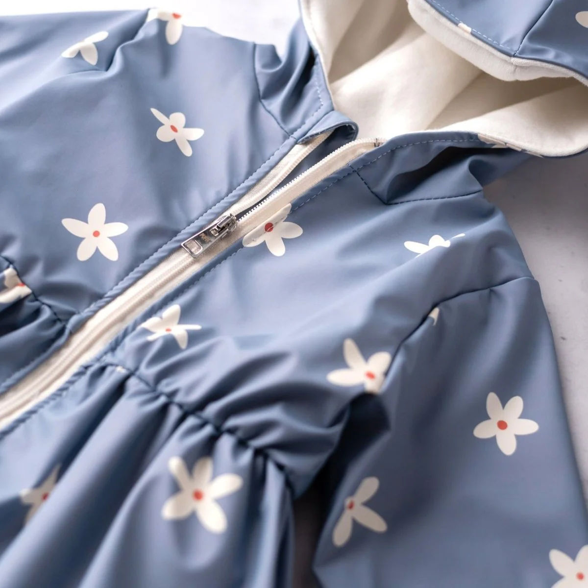 Windbreaker - Daisy