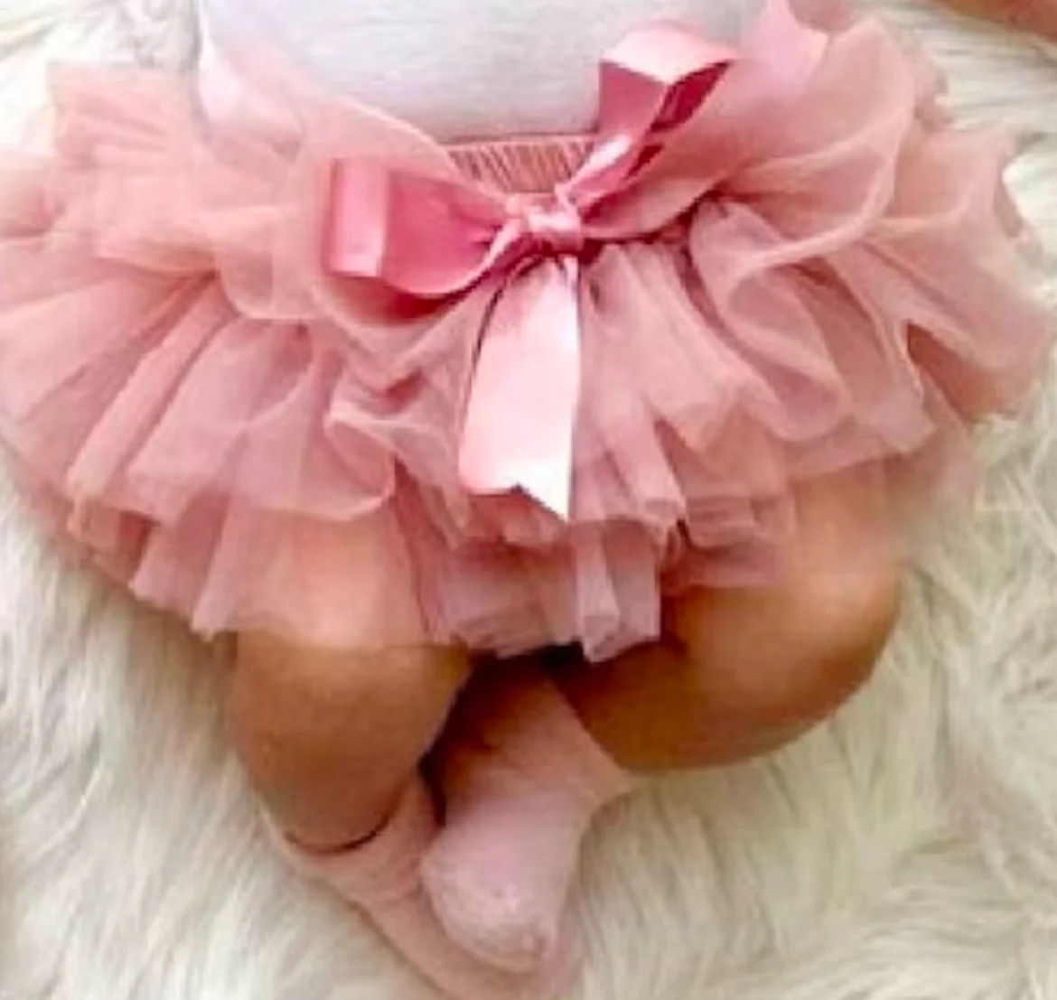 Baby tutu skirt + ribbon